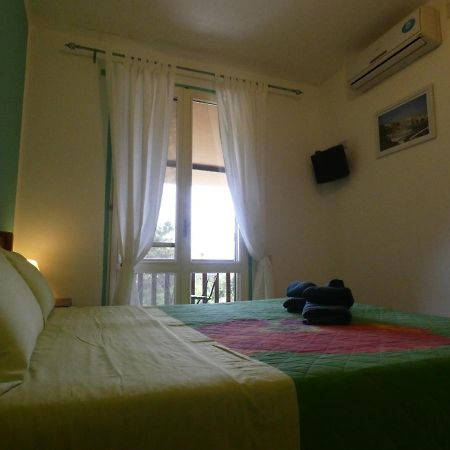 B&B Mrcaruba Stintino Buitenkant foto