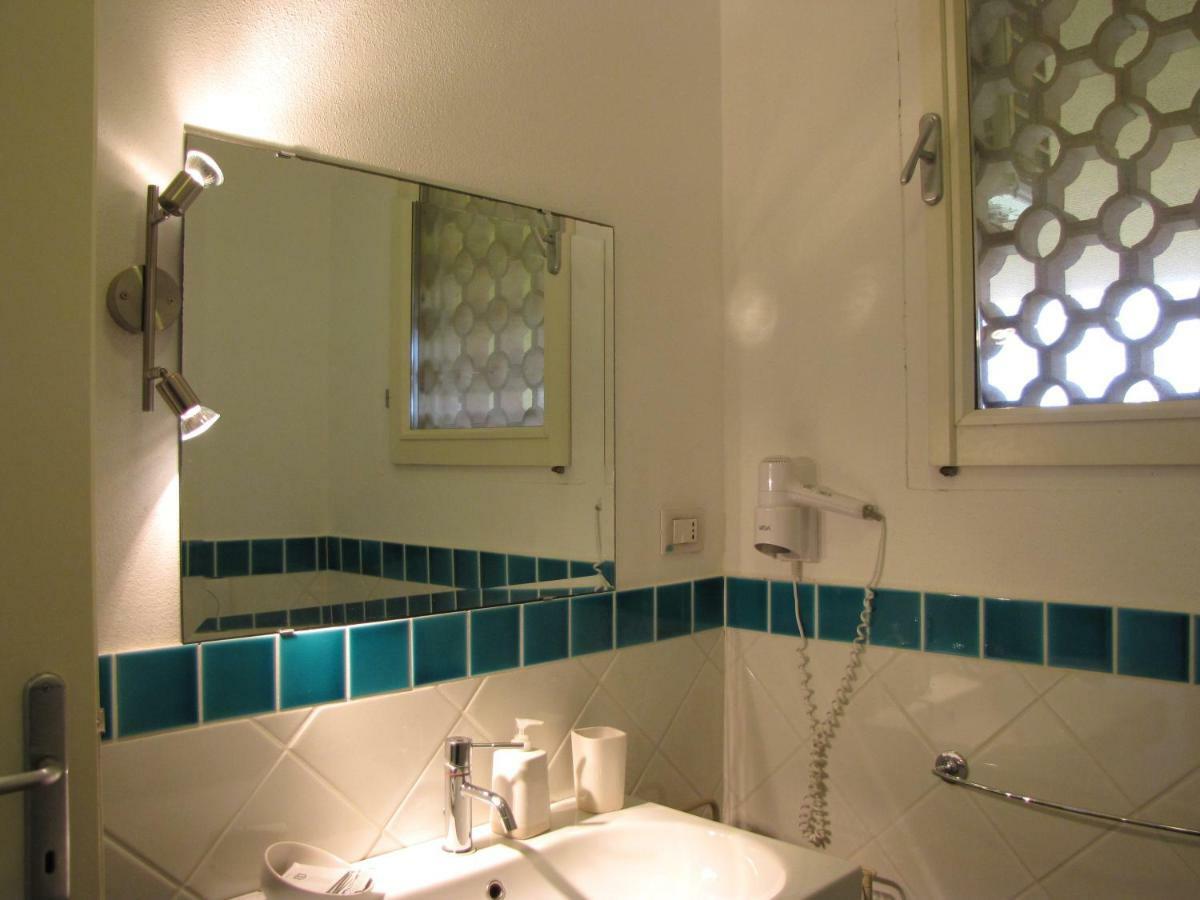B&B Mrcaruba Stintino Buitenkant foto